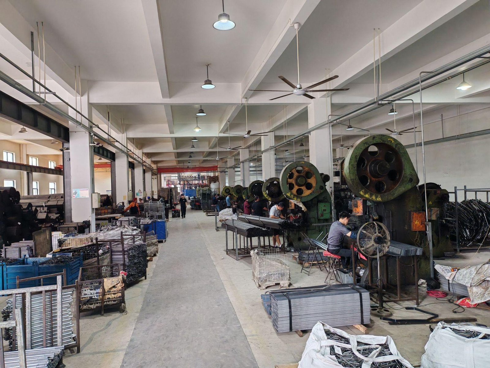 车间5 冲床 机械加工 Mechanical Processing